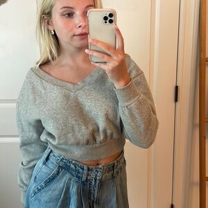 Comfy cropped sweatshirt!